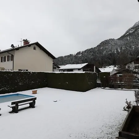 The Alpine Ridge Apartment *